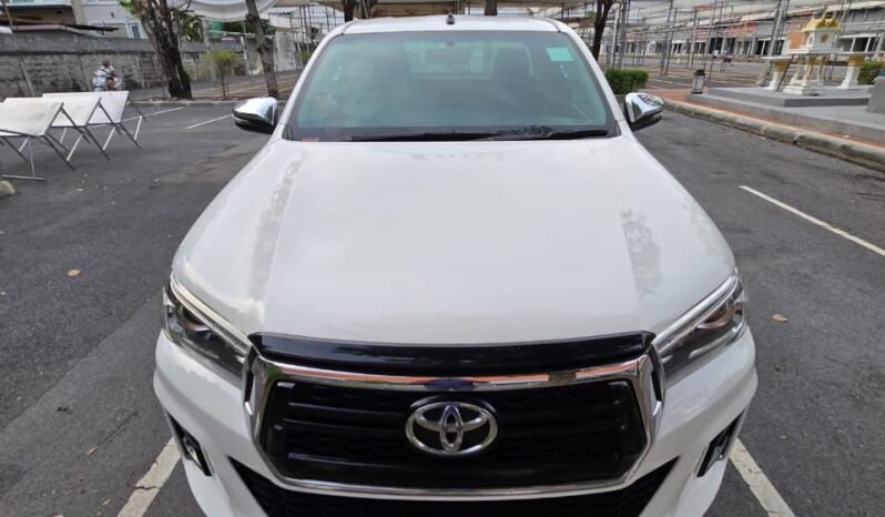 Toyota Hilux Revo full