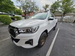 Toyota Hilux Revo full