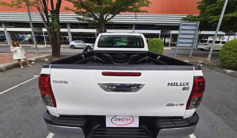 Toyota Hilux Revo full